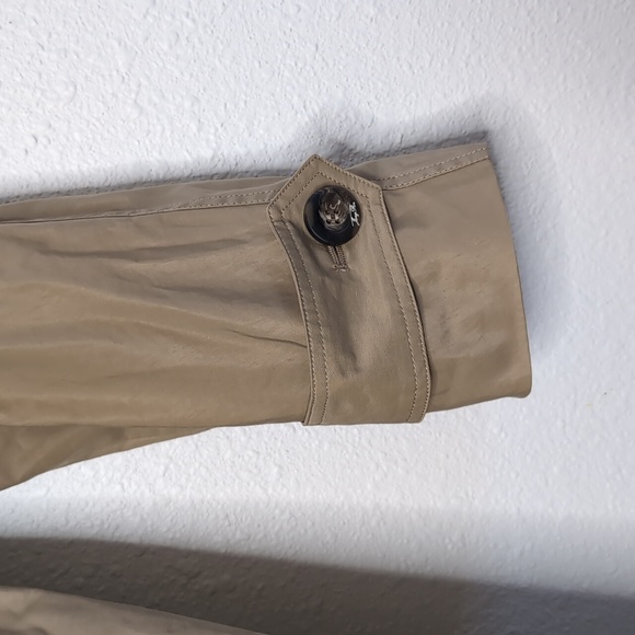 ZIAI Double Breasted Belted Trench Coat  women's size Medium color tan - Picture 5 of 12